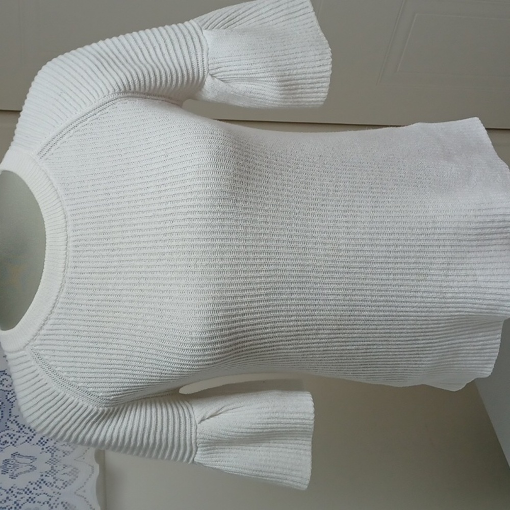Worthington  white bell sleeve sweater Size S